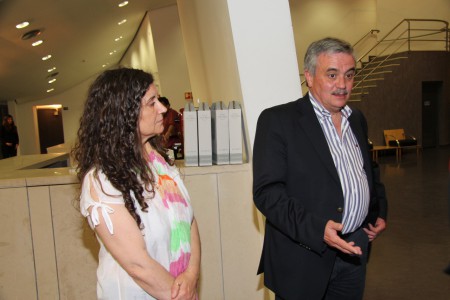 XIV Encontro Mar de Pedra 2012, o vereador da Câmara Municipal a recebe os grupos convidados